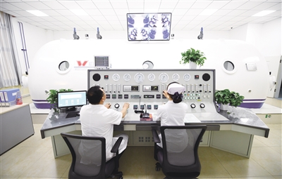 在“互联网+医疗健康”示范区建设的带动下，我区基层医疗机构服务能力和水平不断提升。                                                        本报记者 王洋 摄